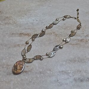 😍Two Strand Oval Link Medallion Necklace😍